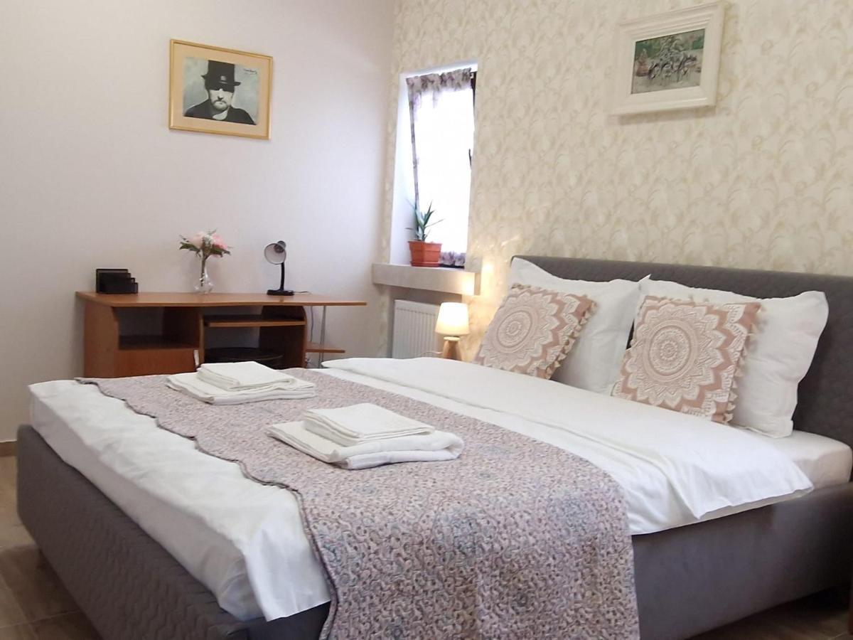 Laroka House Arty And Cosy Studio Universitate Center Bükreş Dış mekan fotoğraf
