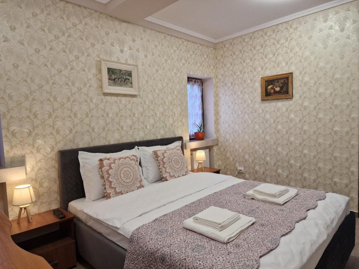 Laroka House Arty And Cosy Studio Universitate Center Bükreş Dış mekan fotoğraf
